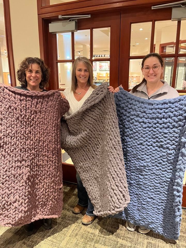 Chunky Knit Blanket Class, Red Fox Winery and Lounge, Hickory, February