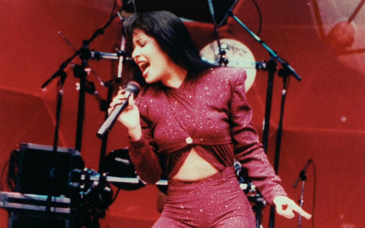 Ladies Night: SELENA EDITION: Thursday December 11th at Hangar 11 in Queens, 11 December | Event in Queens