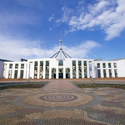 Social Mixer Canberra logo