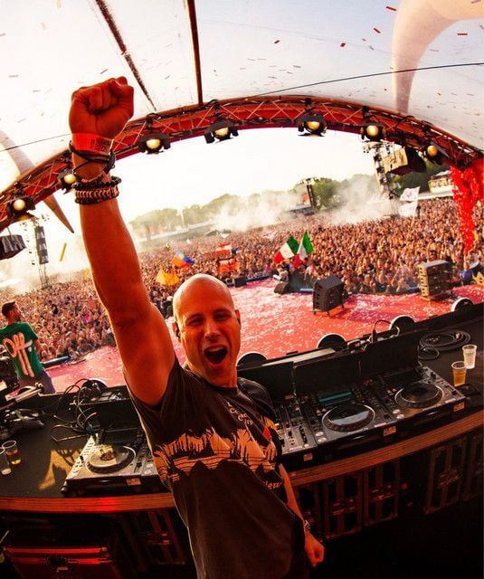 Dimitri K, Radical Redemption, Vertile, Warface, Rebelion, Ran-D, Krowdexx, Yoshiko, Mark With a K, Pat B, Papi Jumper, Bassbrain, Promo, Strike Blood, Alcatraz, Insuspect, Demoniak, DJ Furax, Ruthless, Teka B, Cyber Gunz, Invaderz, Mind Compressor, Sandy Warez, Satirized, Ruffneck, Sakyra, Vernex, DJ Panic, The Straikerz, Partyraiser, Rotterdam Terror Corps in Mons, 13 September