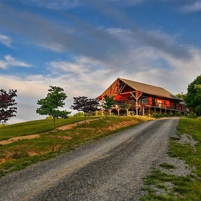 Lake Mountain Manor