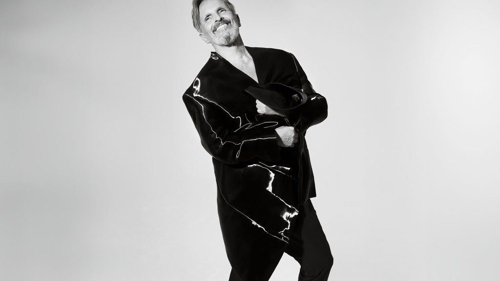 Miguel Bosé: Importante Tour 2025 - 2026, 11 October | Event in Rosemont | AllEvents