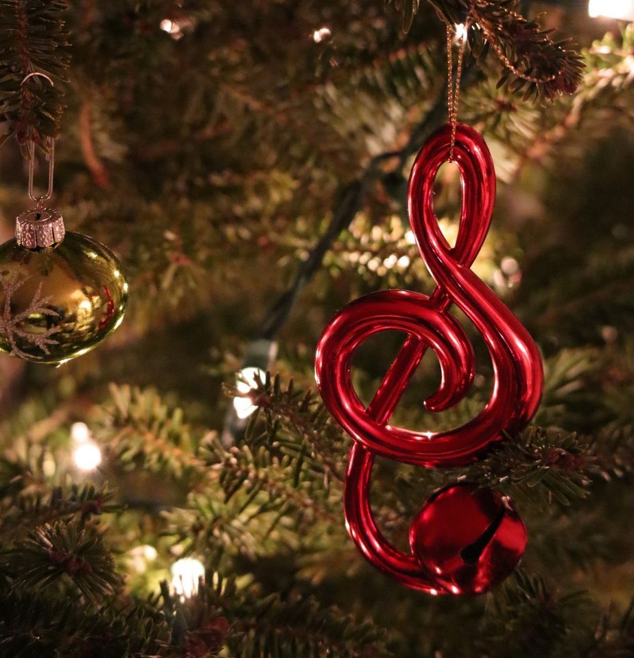 A sparkling Christmas family singalong, Loch Leven Community Library