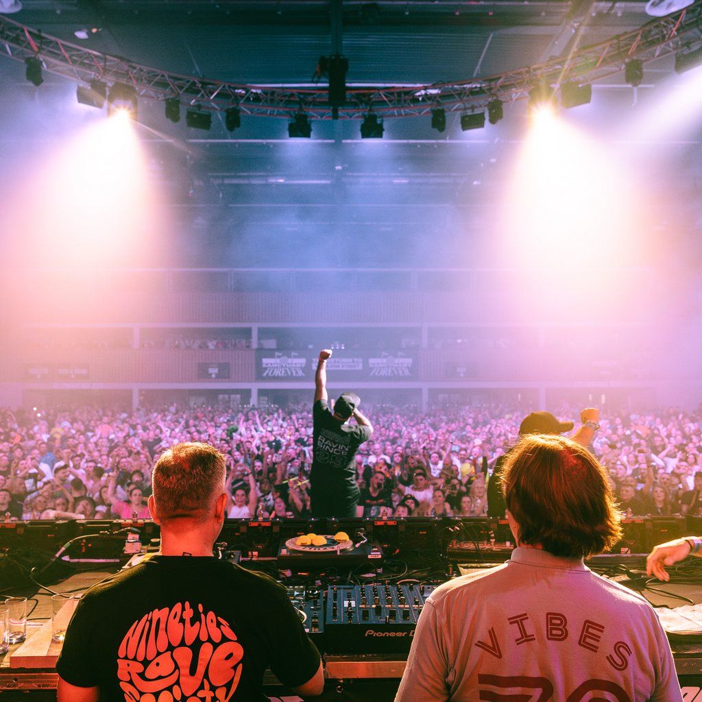 The Return To V7 Saxon Street, 1 November | Event in Milton Keynes | AllEvents