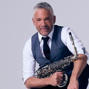 Dave Koz