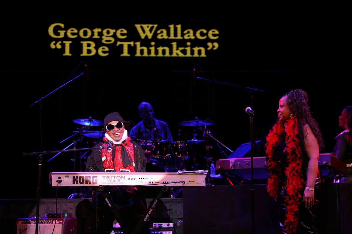 Sly Stone's Sisters and Vet Stone - The Authentic Sly Stone and Family Show, 9 April | Event in Des Plaines