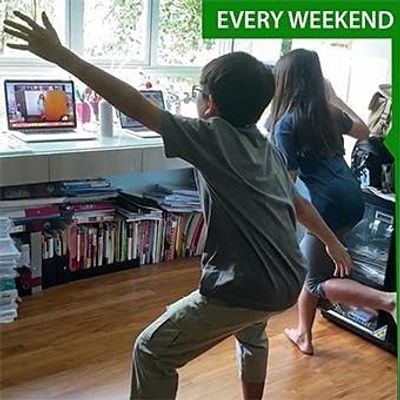 who is harry styles dating 2019