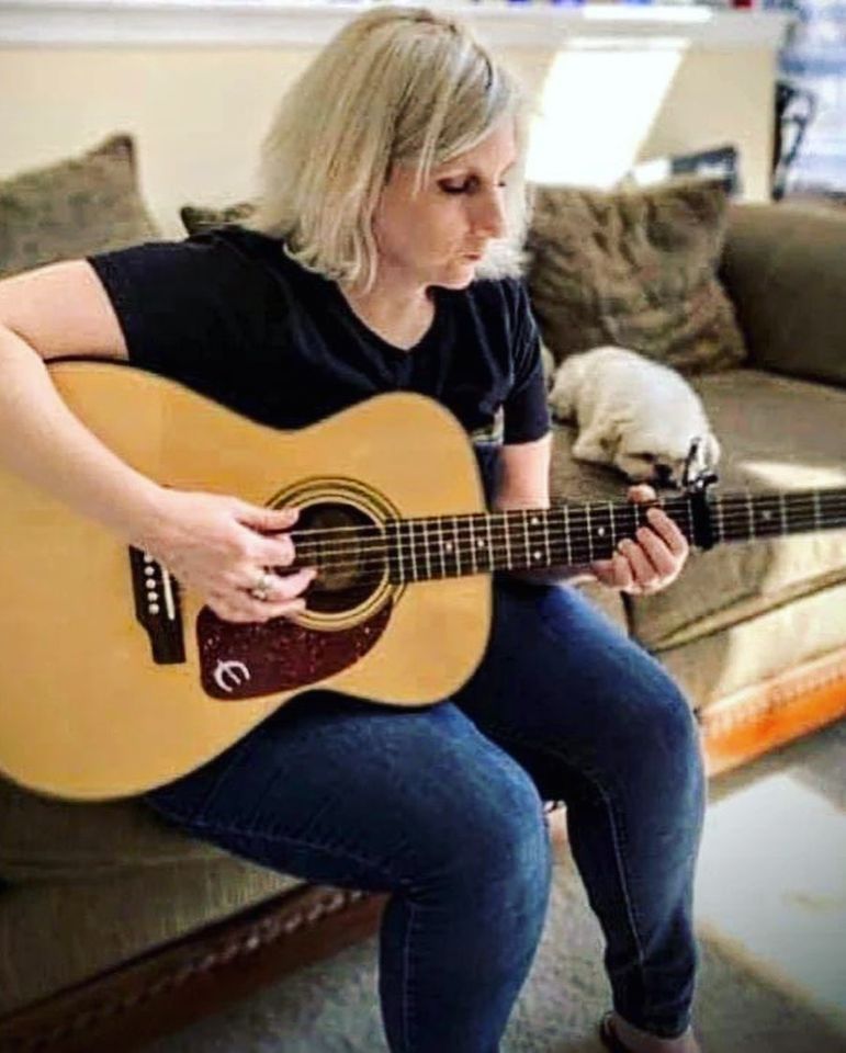 Mandy Buttrum Live Music, AleCraft Brewery Railroad PA, December 29