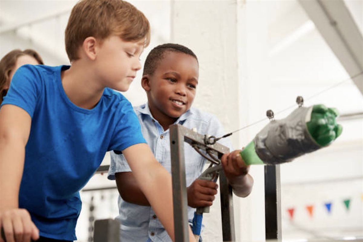 Junior Museum Courses: Physics of Motion (Ages 9-10)