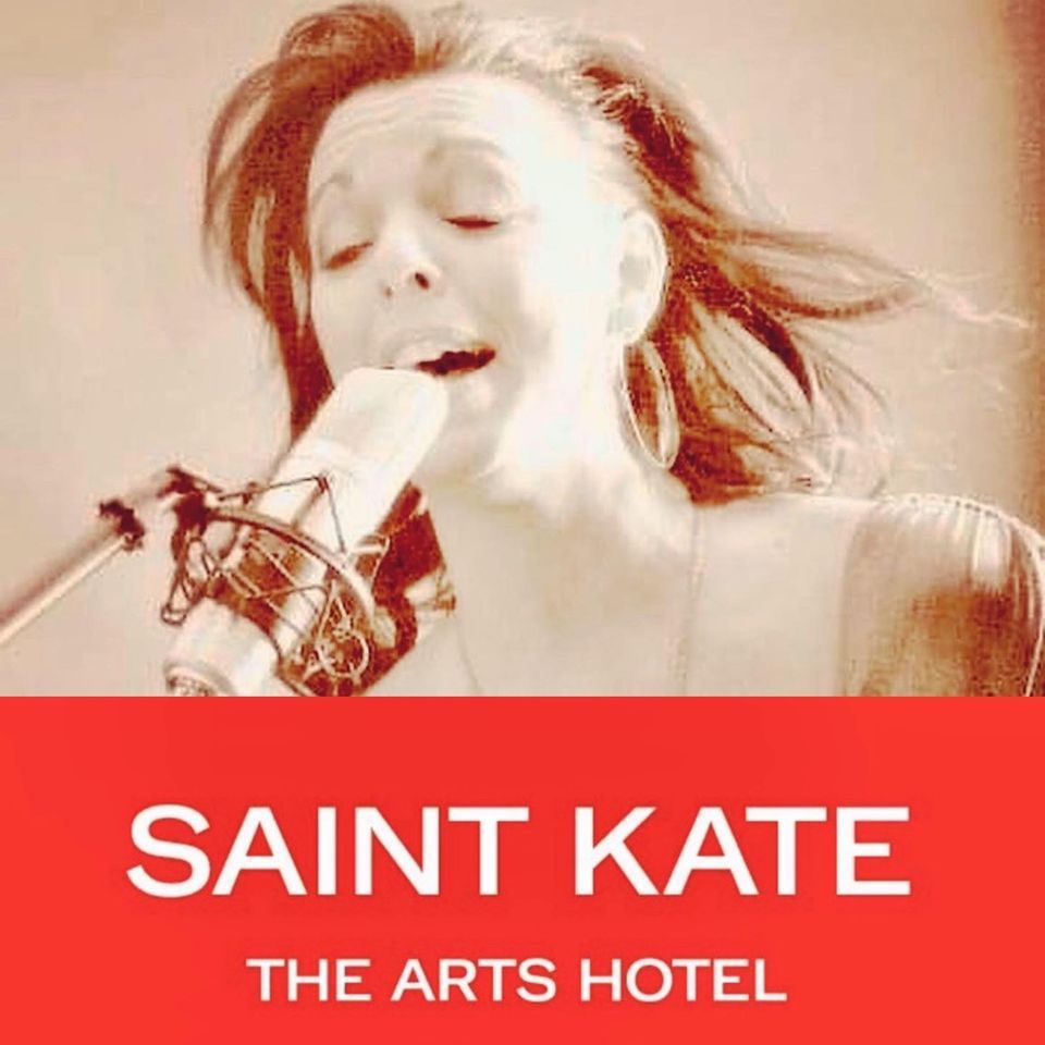 janet-omahony-company-new-years-eve-in-the-bar-at-saint-kate-saint