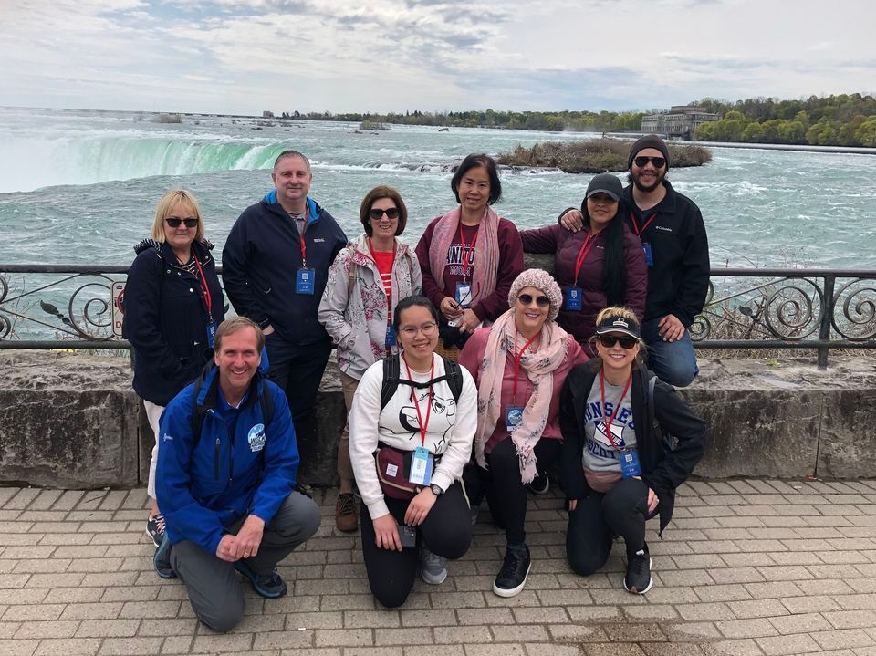 AllInclusive Niagara Falls Canada Walking Tour with Boat Cruise