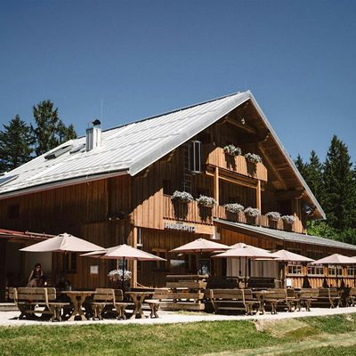 Almbad Huberspitz logo