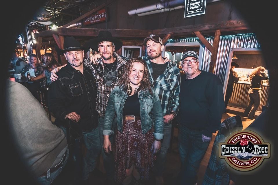 Woodland Park The Grizzly Rose, The Grizzly Rose, North Washington