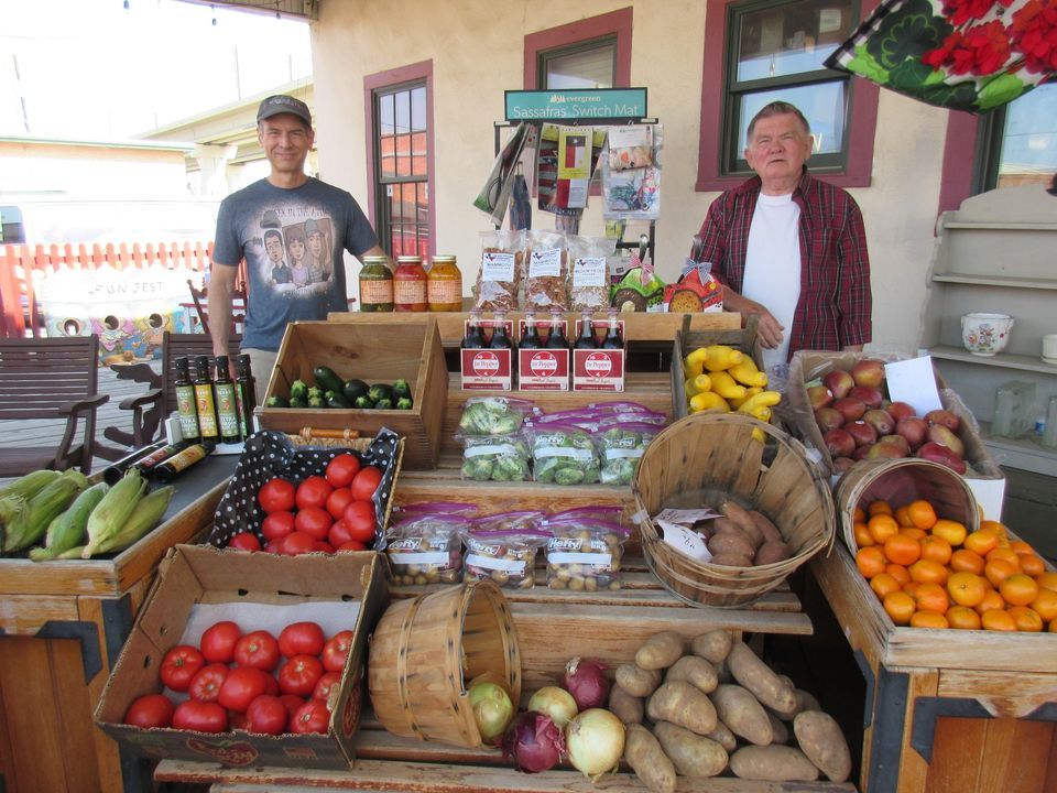 *APeekInTheAttics* Historic Downtown Carrollton *FARMSTAND*, A Peek In The Attic, Coppell