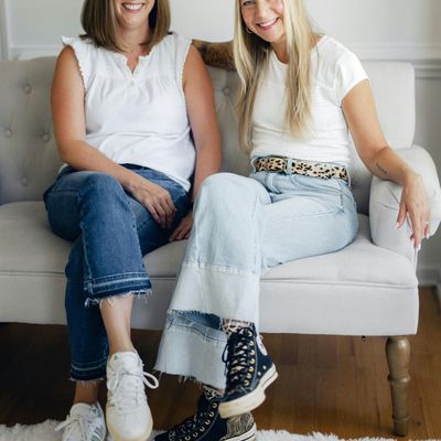 Lori Osborne & Erin Spencer logo