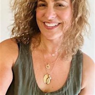 Mary Ellen Wilson, CHt logo