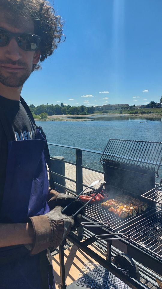 Les barbecues du Ponton, Le Ponton Guinguette, Saintjeandebraye