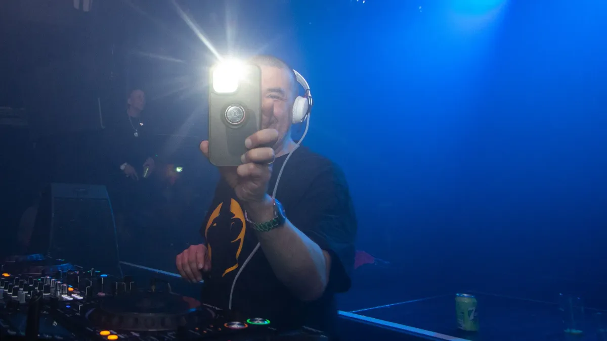 Nicky Blackmarket, Bou, Badger, Turno, Mozey, Basslayerz, Friction, Grafix, Benny Page, Deekline, goddard., Amplify, Voltage, Inja, S.P.Y, MC Spyda, Grooverider, Born On Road, Harriet Jaxxon, Local, Skeptical, Jamezy, Charlie Tee, EJ Kitto, Jappa, Slipz, Comma Dee, Fatman D, Profile in Phuket, 23 January