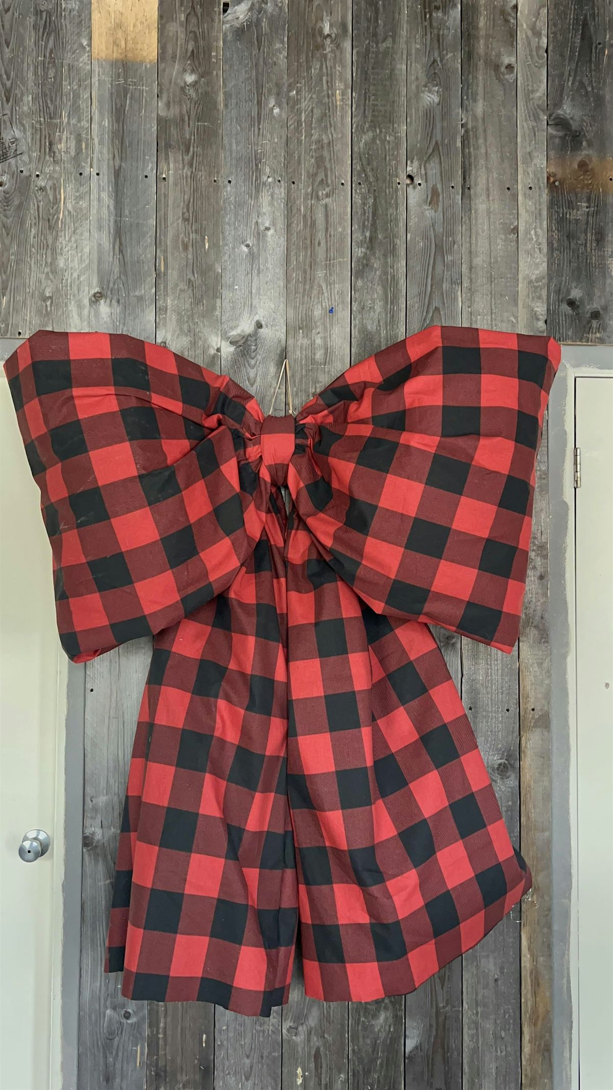 Giant Bow Making Workshop (No Sewing Required!), 4 December | Event in Portland | AllEvents