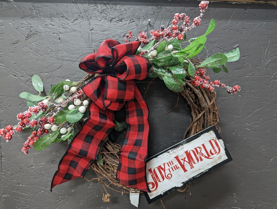 Grapevine Succulent Holiday Wreath, Simpsons Greenhouse, Ovid, December