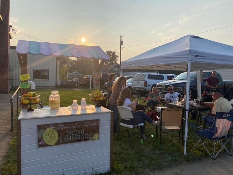 Food Truck & Vendor Event - during Fall Creek Fun Fest, Mona Lisa Food Truck & Vendor Event - during Fall Creek Fun Fest, Mona Lisa