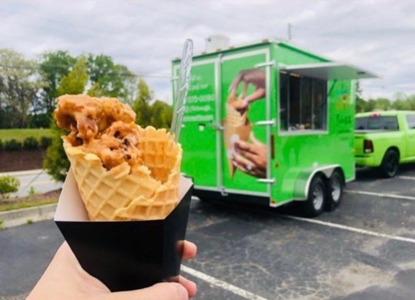 Food Truck ChickN Waffles, Loaded Dice Brewery, Troy, January 12 2023