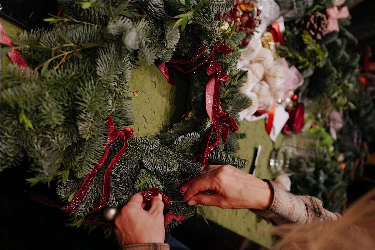 Christmas wreath making at Clueless Wines studio, 13 December | Event in Lisboa | AllEvents