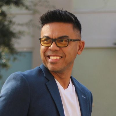 Joel Cruzada | CEO of Moov Labs logo