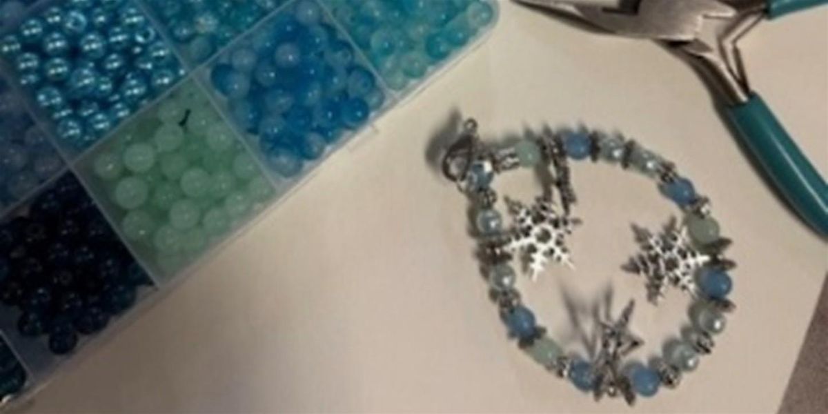 Winter Charm Bracelet | Brenda Dwyer, instructor, 30 January | Event in Gloversville | AllEvents