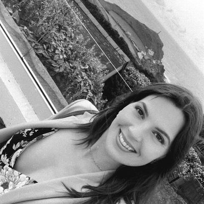 Lisa-Marie Edwards logo