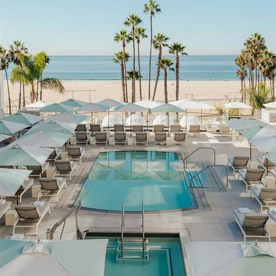 Regent Santa Monica Beach logo