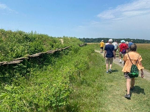 Hike Yorktown Battlefield Trail Cornwalliss Cave Yorktown Battlefield Visitor Center May 7 2022 Allevents In Yorktown Events 2022