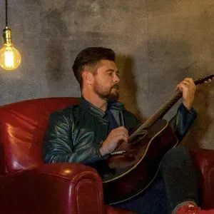 Jason Crabb in Conway