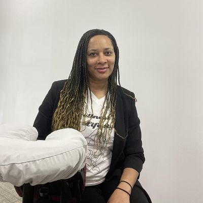 Cherron Lampkins Wellness LLC logo