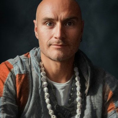 Magpie Meditation logo