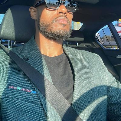 Michael Tewolde logo