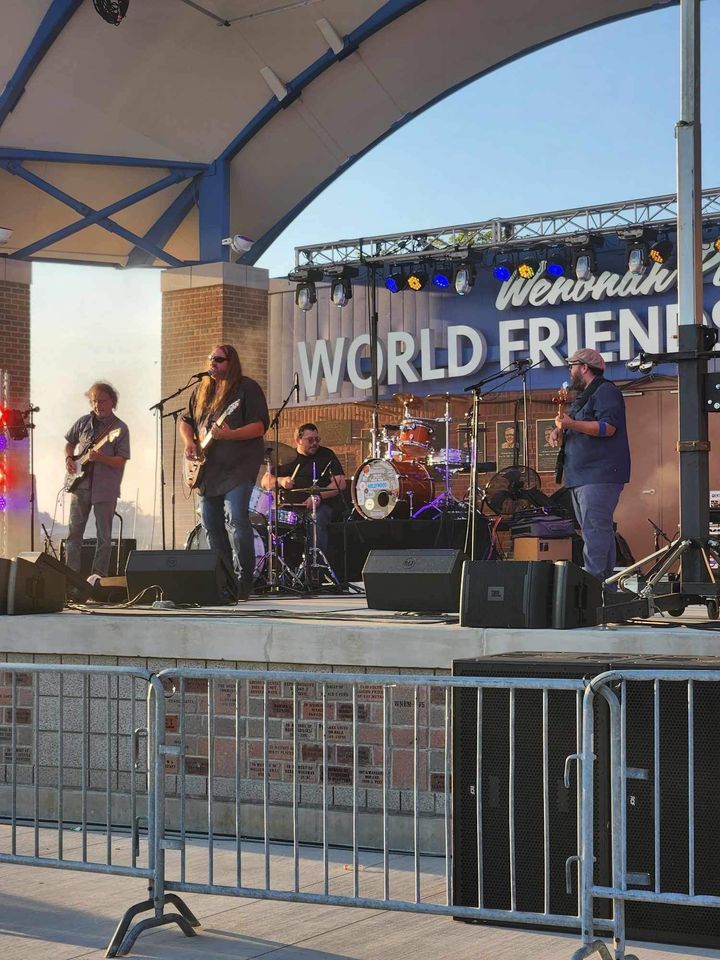 Scott Baker Band Live Thursday’s In Uptown, Real Seafood Company Bay