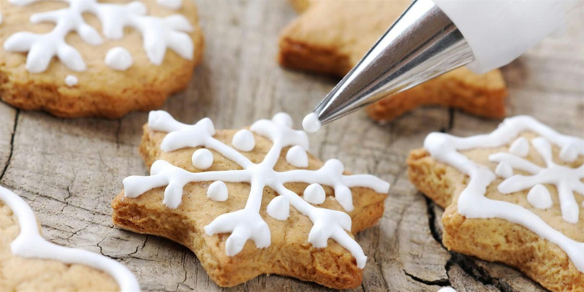 Father's Day Family Fun: Cookie Decorating Class (1 Adult + 1 Child)