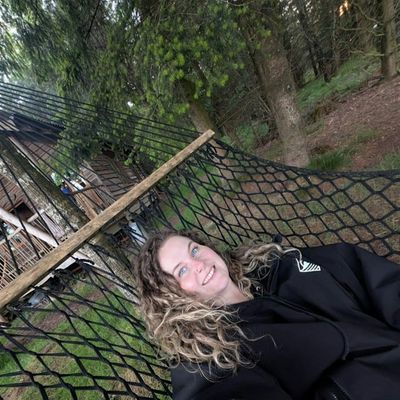 Nicola Reid - Somatic coach logo