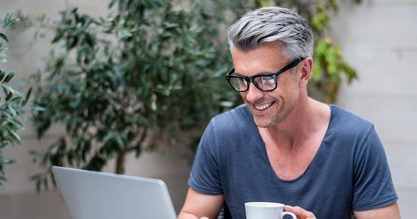 GAY DATING FUQ L-ISPETTRU