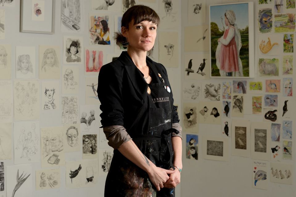 DRAWING IN THE GALLERY WITH LILY MAE MARTIN, Art Gallery of