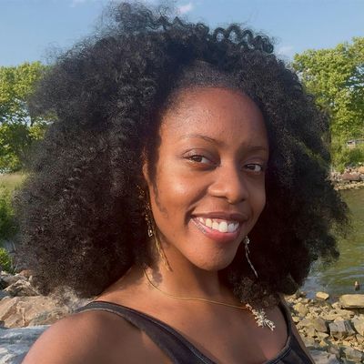 Ya'Hyness Berry logo