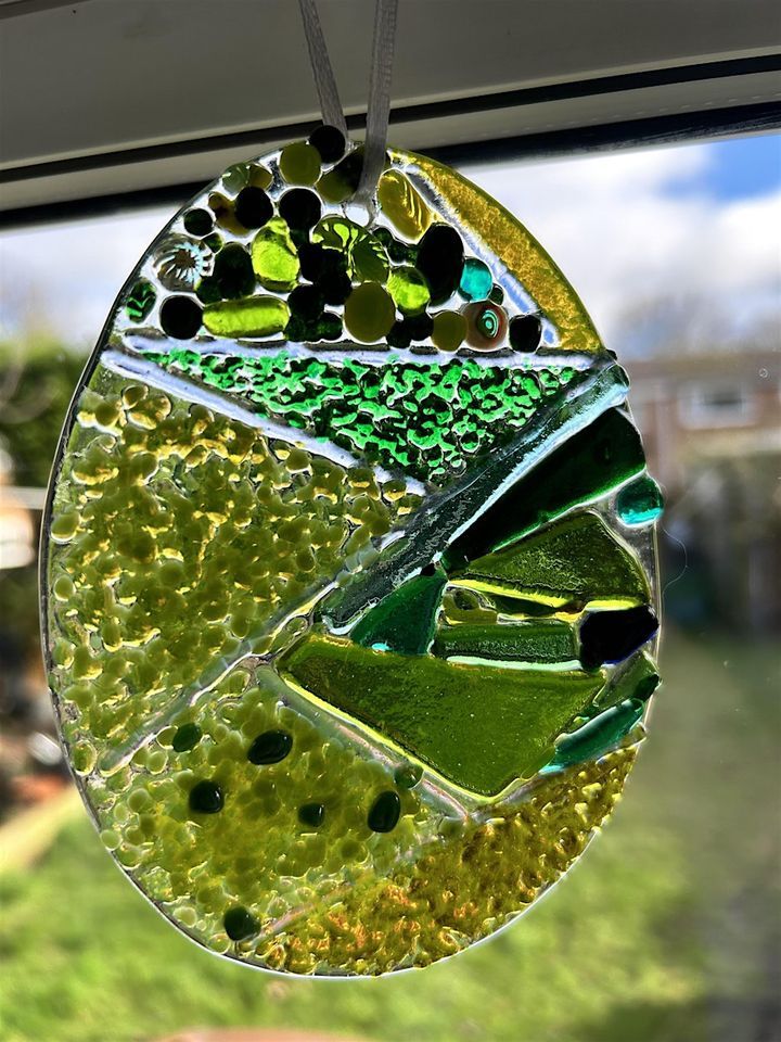 Easter Suncatcher Create and Sip Plaza Café Bistro, Newcastle