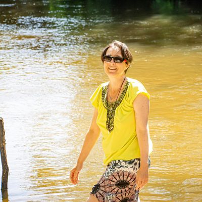 Sacred Holistic Healing logo