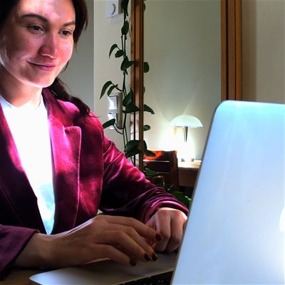 Berlin Business Institute logo