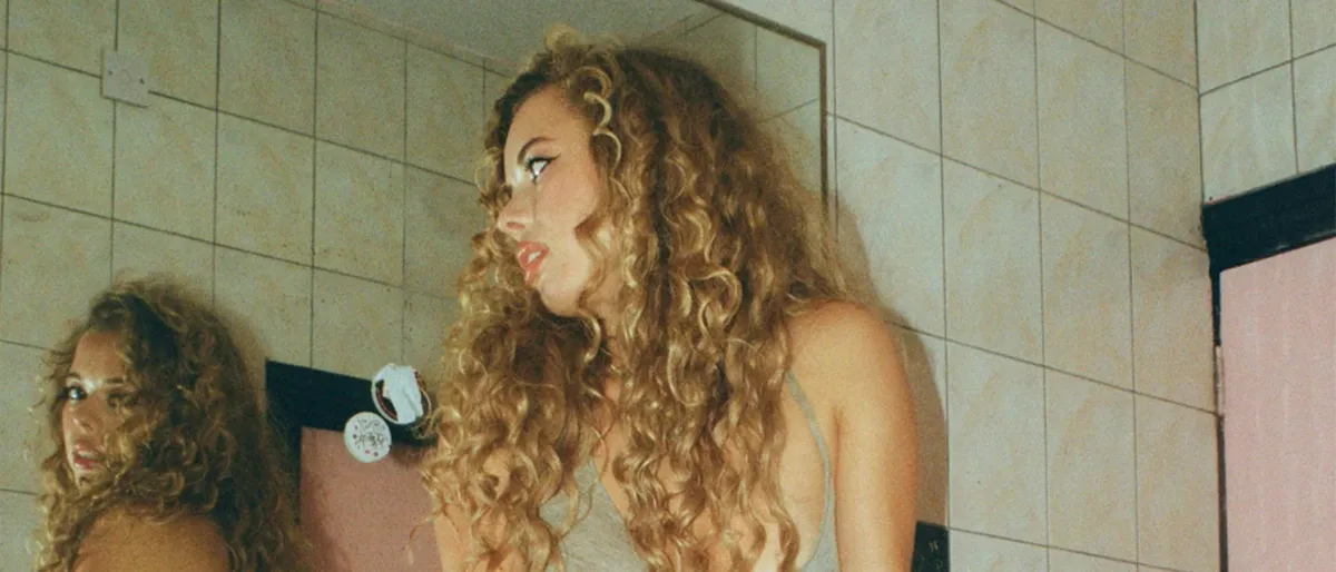 Nilüfer Yanya in Dour, 17 July | Event in Dour | AllEvents
