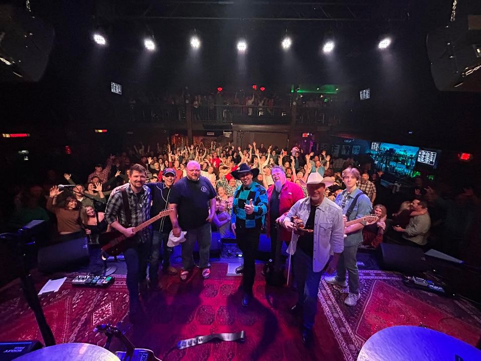 Madlife Stage and Studios, MadLife Stage & Studios, Woodstock, December