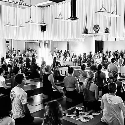 alpenflow | yoga & movement lab