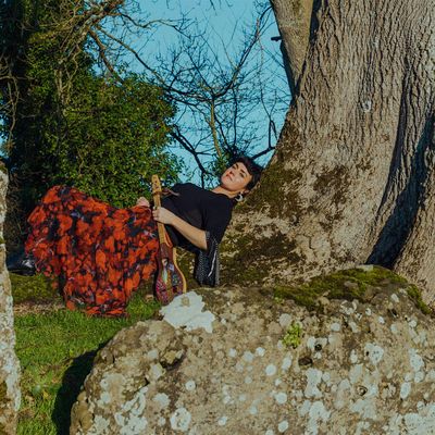 Julianne Hennelly Music logo