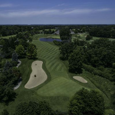 Ruffled Feathers Golf Club logo